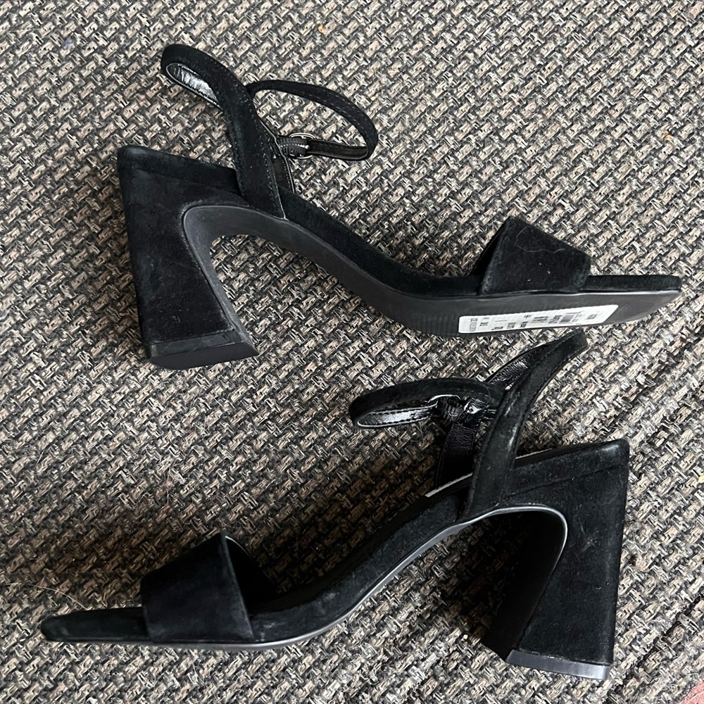 Steve Madden Abuzz Black Suede Heels